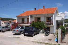 Apartments by the sea Tisno, Murter - 5091